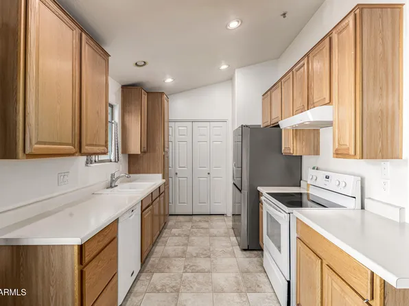 7550 E EARLL Drive #74, Scottsdale, AZ 85251