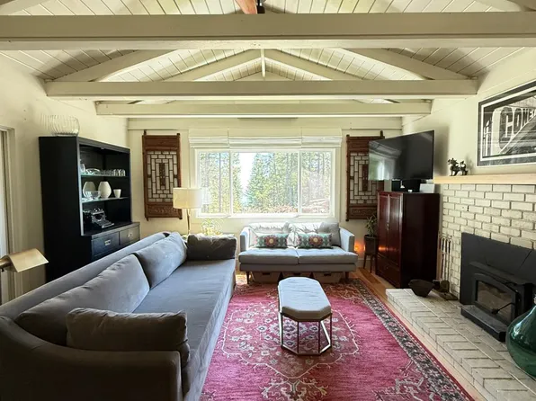 28800 Seaview Road, Cazadero, CA 95421