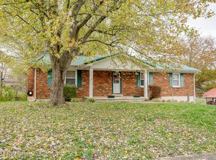 582 Patton Dr, Radcliff, KY 40160