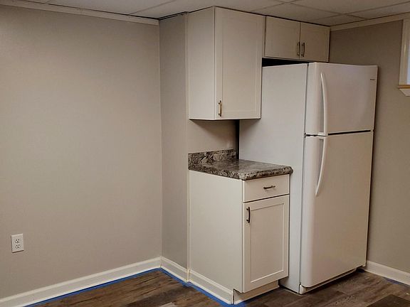 2nd image of 714 Lincoln Ave #6