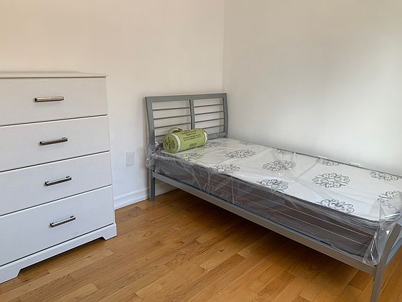 4th image of 2027 1st Ave #6