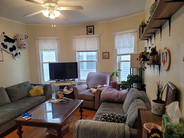 125 Hillsdale Rd #1, Somerville, MA 02144