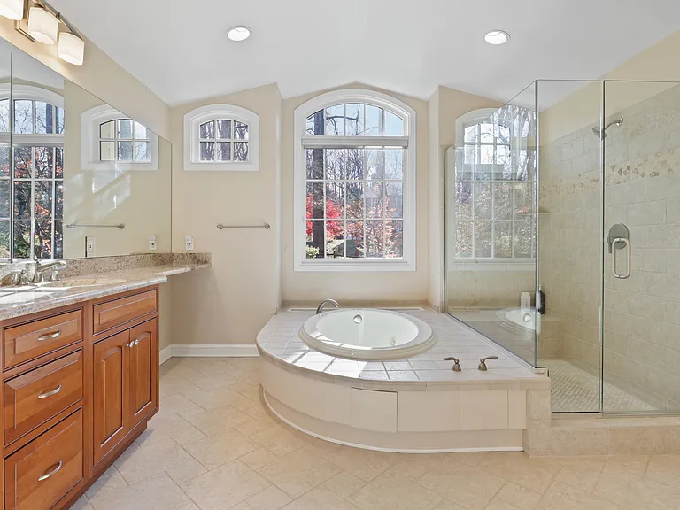 6543 Cedarwood Ct — Photo 17