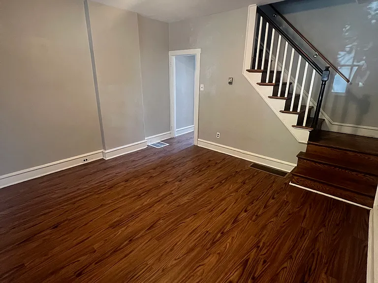 1310 N Scott St — Photo 4