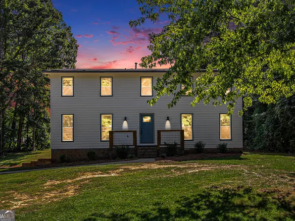 110 E Knight Dr, Carrollton, GA 30116