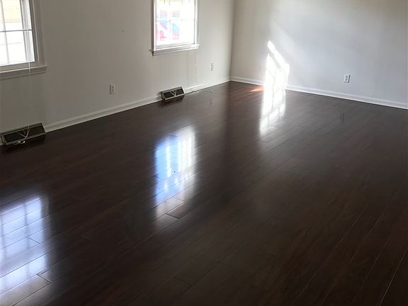 3rd image of 374 College Park Ct NW