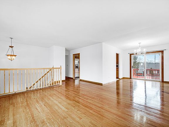 5th image of 541 S Warrington Rd