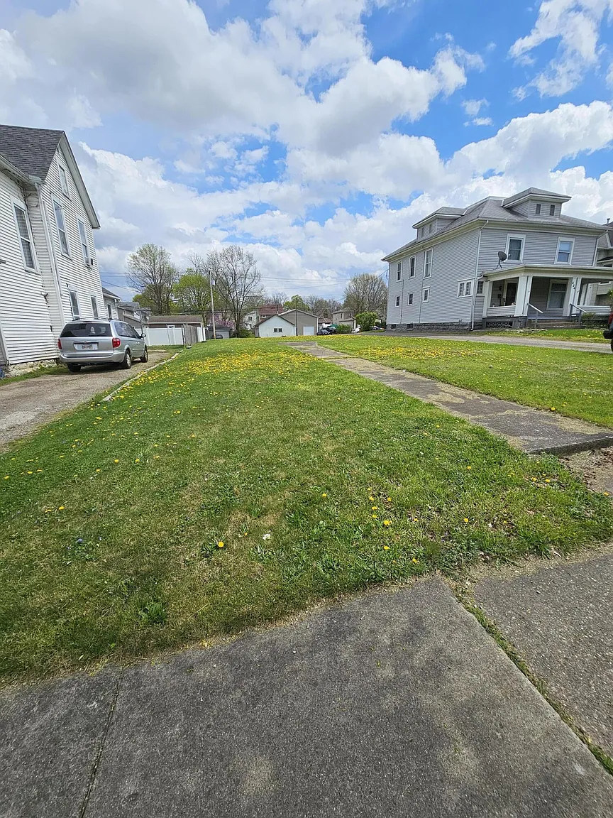 428 N Main St photo 1