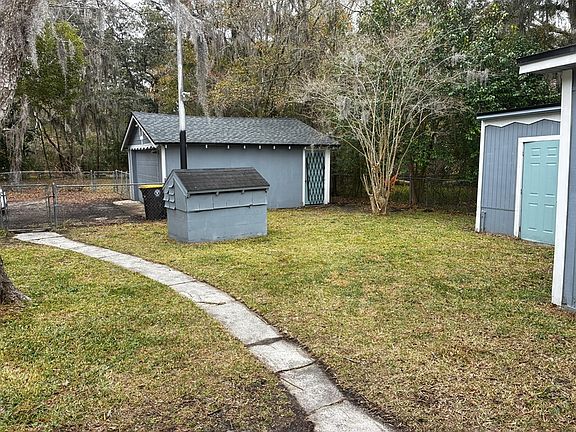 3rd image of 7651 Hammond Blvd