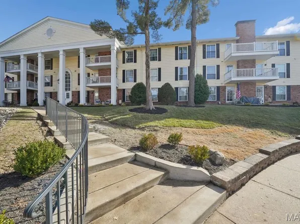 1530 Bedford Forge Ct APT 3, Chesterfield, MO 63017