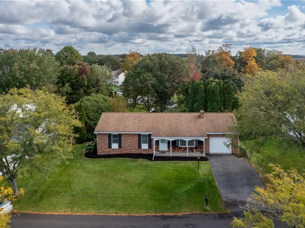 5216 Shawnee Blvd N, Schnecksville, PA 18078