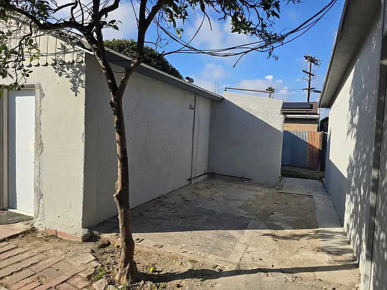 302 Sycamore Rd #C — Photo 15