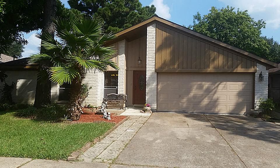 1st image of 1211 Summer Park Ln