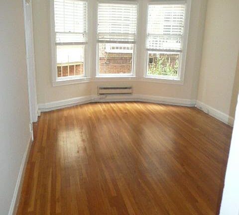 3rd image of 1895 Chestnut St APT 15