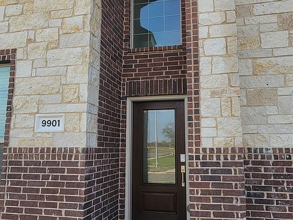3rd image of 9901 Diamondhead Dr
