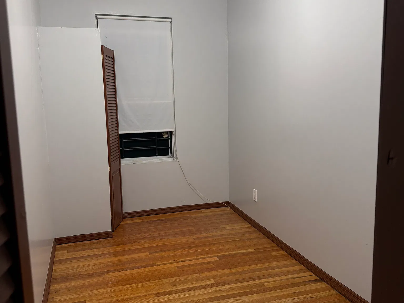 4 bed, 1000 sqft, $3,500 — Photo 1