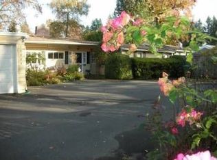 16884 Bryant Rd, Lake Oswego, OR 97035