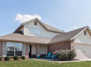 11754 E Creek Ln, Farmington, AR 72730