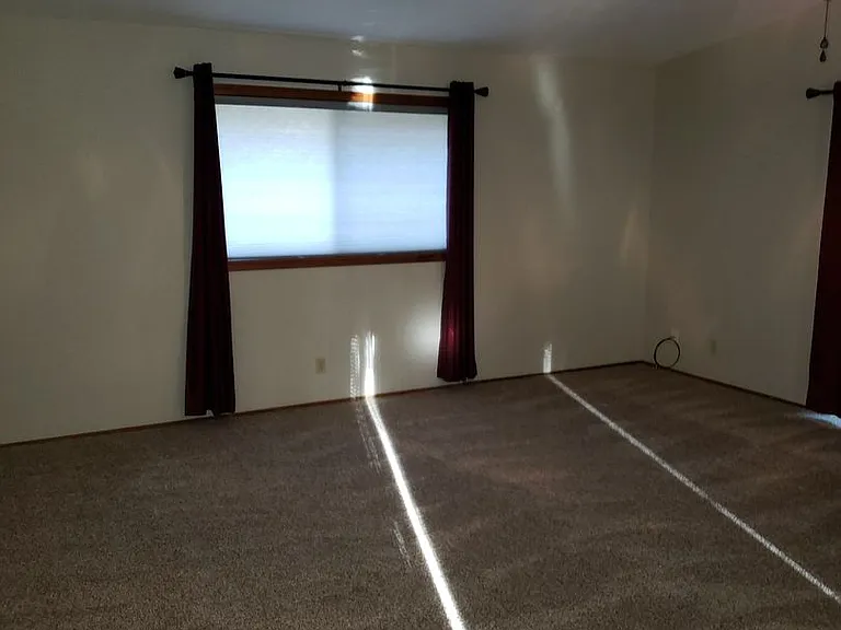1711 Soda Springs Cir — Photo 8