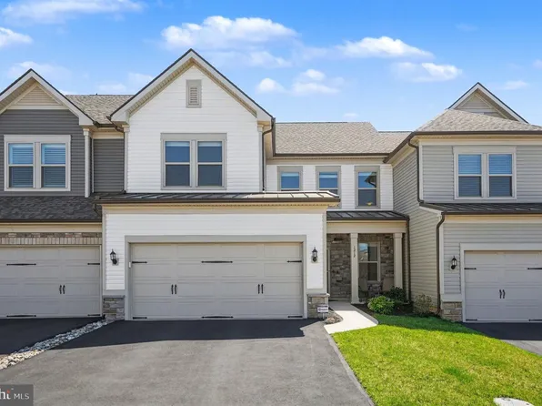 1212 Wright St, Hatfield, PA 19440