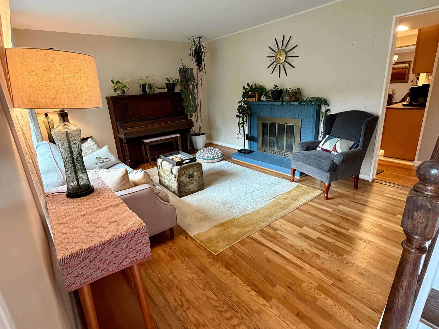 4 bed, 2000 sqft, $3,300 — Photo 3