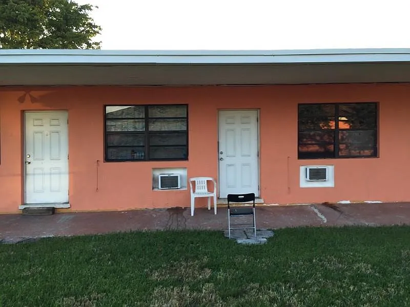 1 bed, 1000 sqft, $1,000 — Photo 1
