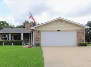 4202 Mayflower Dr, Garland, TX 75043