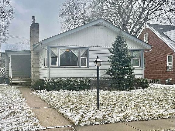 Big Covered Front Porch
