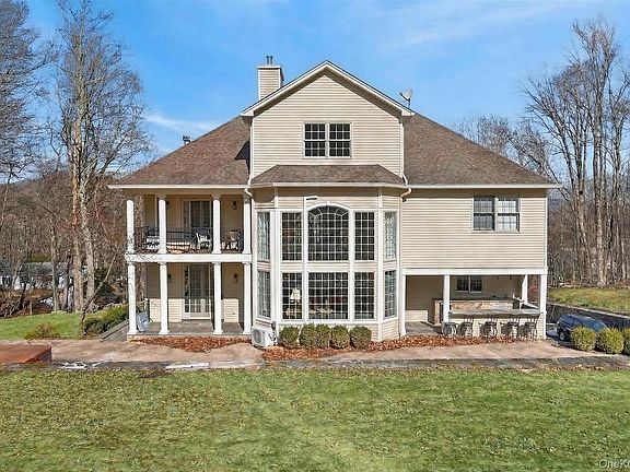 3rd image of 53 Gibson Hill Road