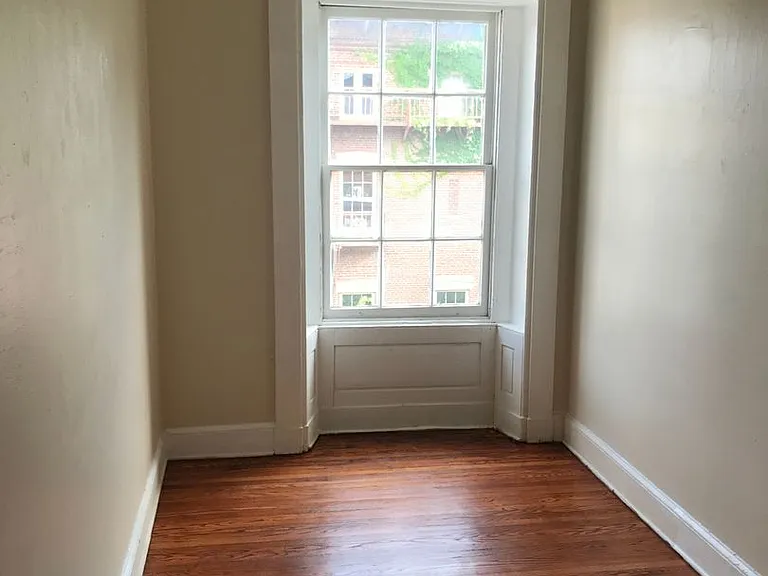 24 E Madison St — Photo 38