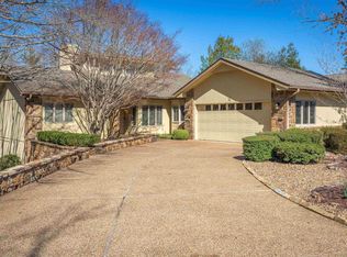 11 Narvaez Ln, Hot Springs Village, AR 71909