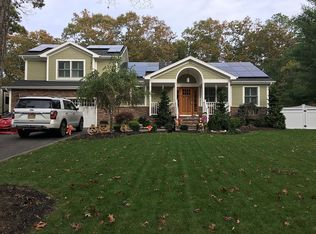 310 River Rd, Shirley, NY 11967