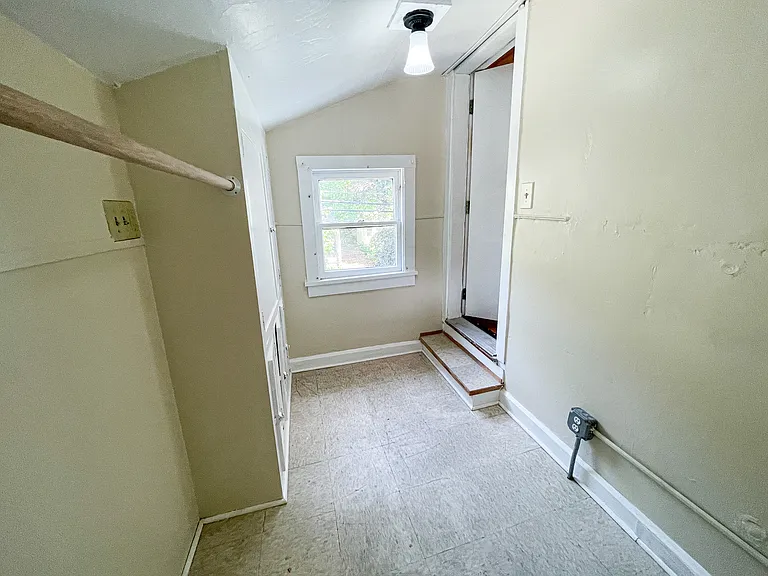 314 Farm Street — Photo 18