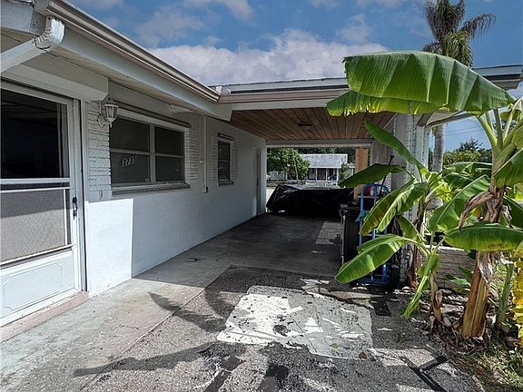 3rd image of 3735 Kelly St