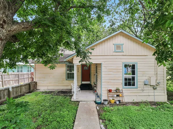 606 E Pecan St, Taylor, TX 76574