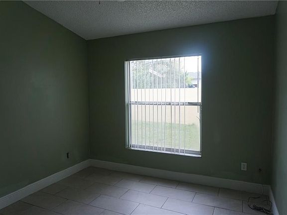 4th image of 7139 Edgewater Shores Ct