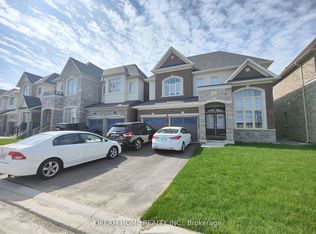 7 Charles White Ct, East Gwillimbury, ON L9N0T7