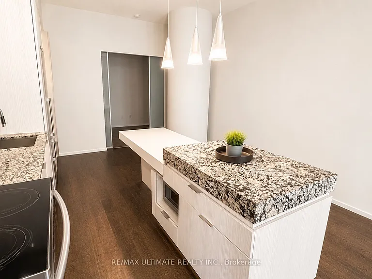 101 Charles St E #301 — Photo 6