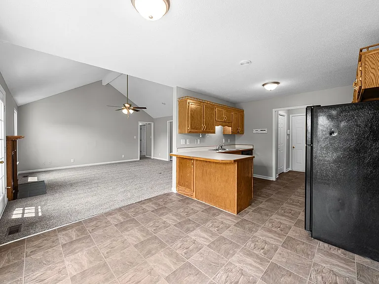 202 Tuscon Ct — Photo 8