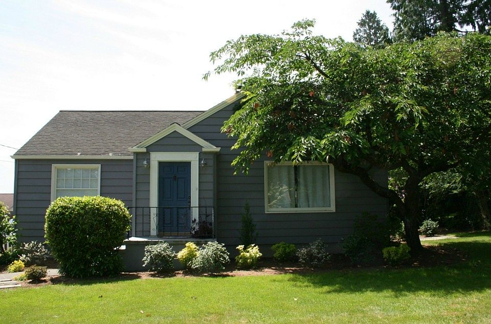 1st image of 1702 62nd St SE