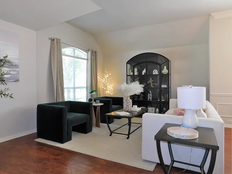 1119 Postwood Dr — Photo 9