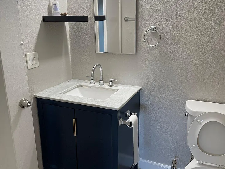 405 Terry Way — Photo 10