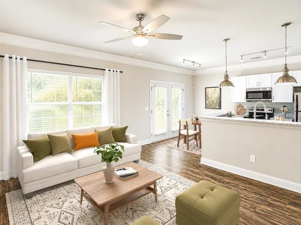 64 Madaline Ln, Dawsonville, GA 30534