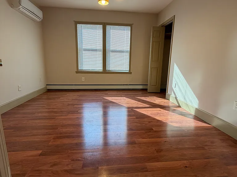 127 Winslow Pl — Photo 11