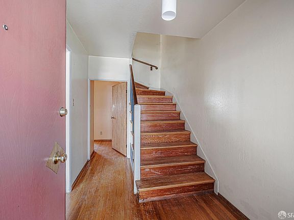 4th image of 245 Campbell Ave