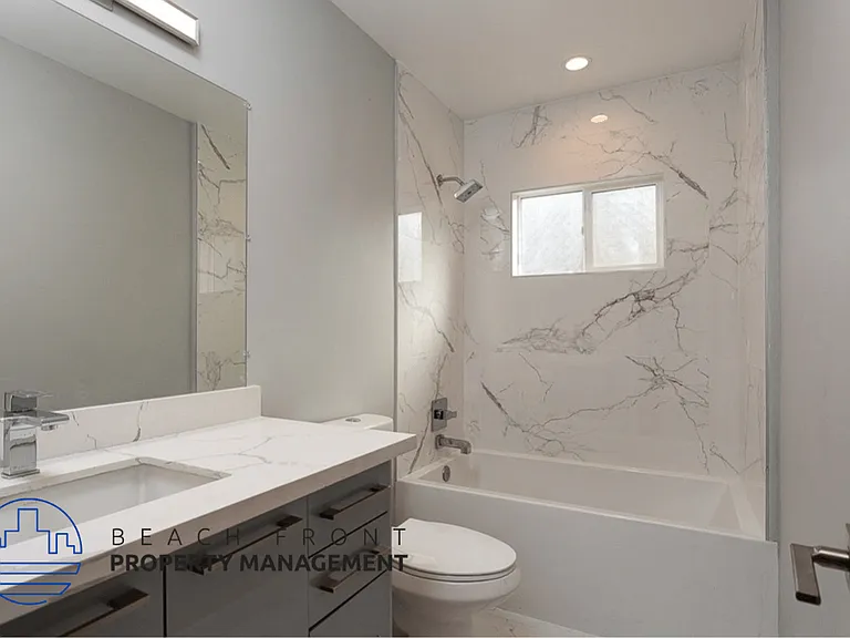514 S Mariposa Ave — Photo 6