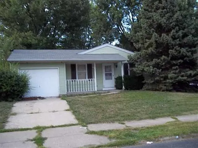 4401 N Castleton Rd photo 1