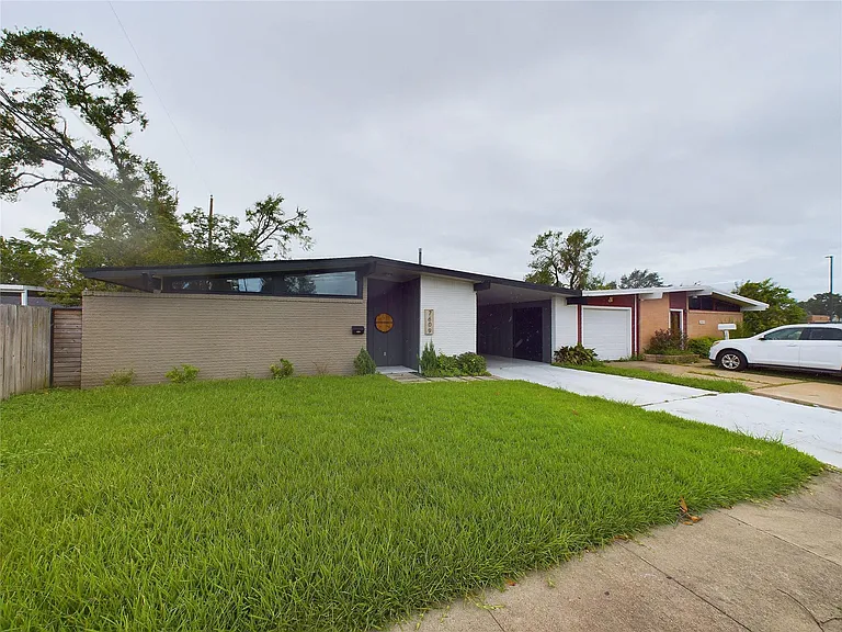 7609 Amelia Rd — Photo 29