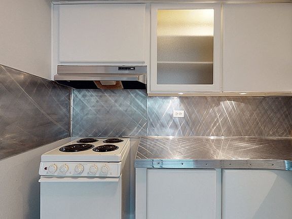 3rd image of 1121 N Ogden St #5628949