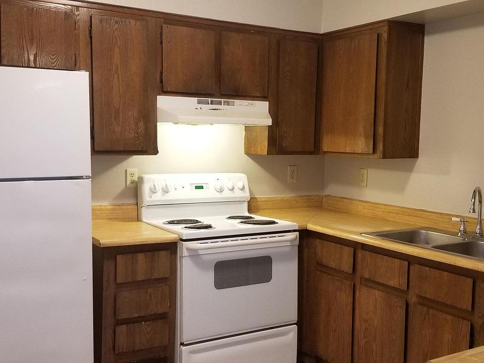 1st image of 1750 E Pepper Cir APT 3